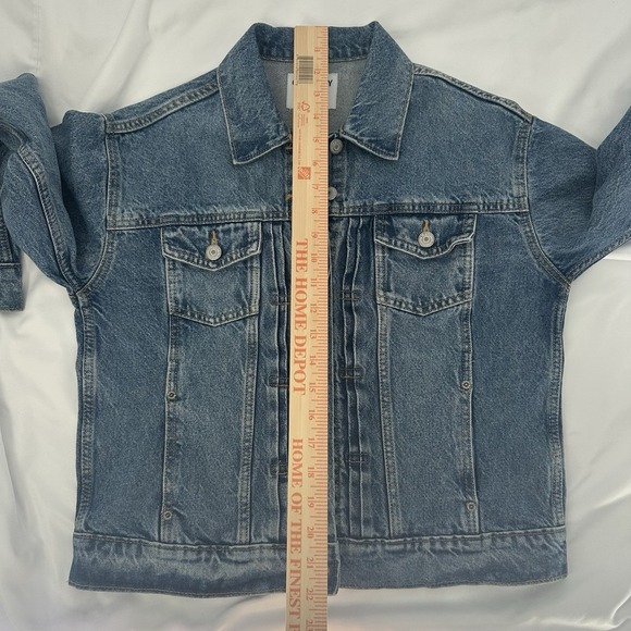 Old Navy Women's S- Denim Jacket Blue Medium Wash Lightly Distressed 100% Cotton - Picture 8 of 9